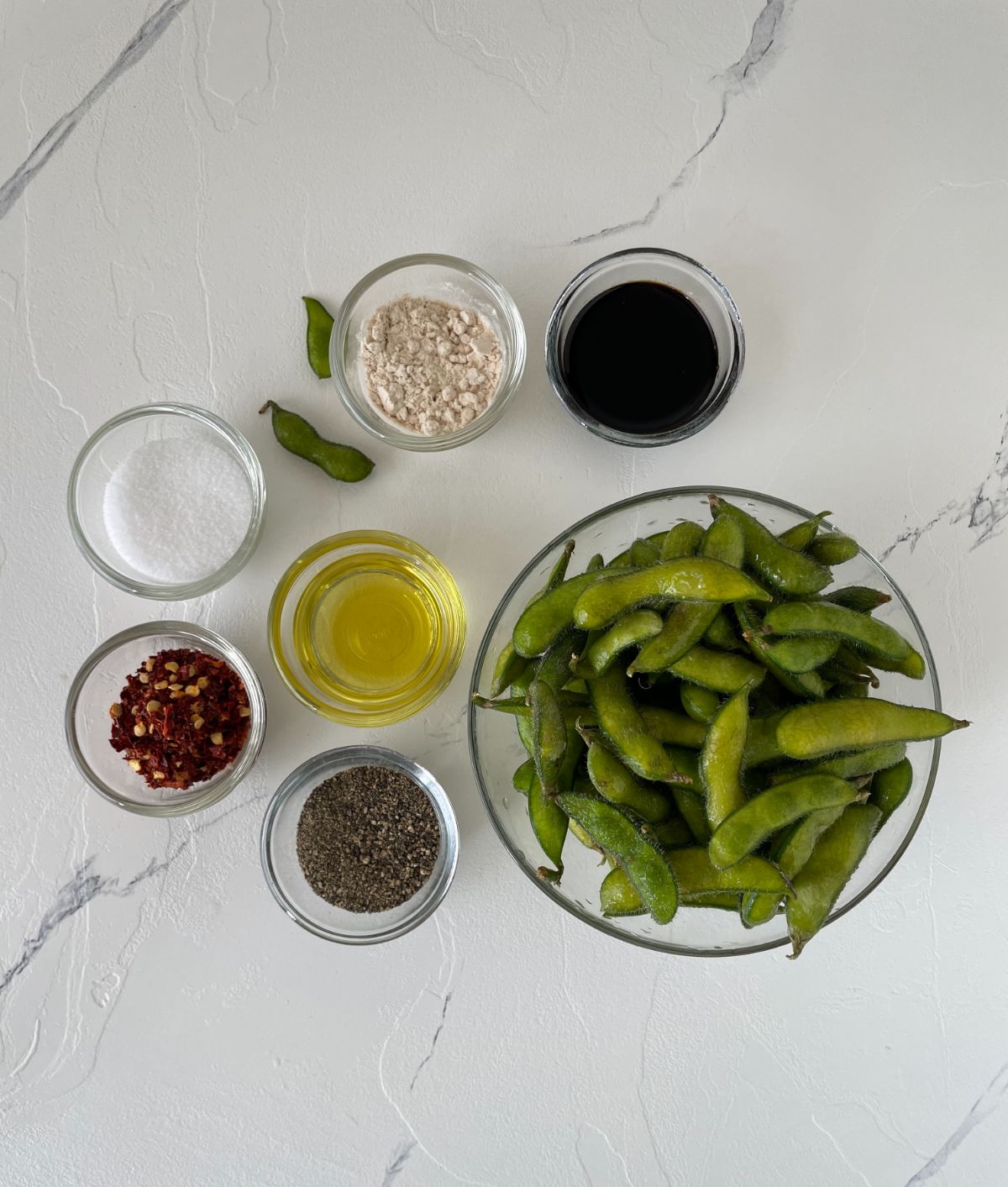 ingredients for the spicy garlic edamame