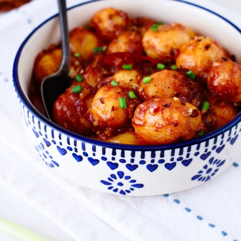 Schezwan Potatoes