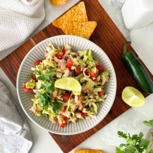 cabbage pico de gallo served with nachos
