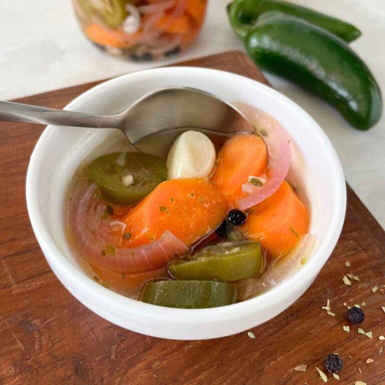 Mexican Pickled Carrots